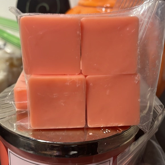 BBW PEACH BELLINI CANDLE WAX MELTS - Picture 4 of 4